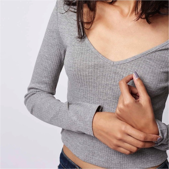 Topshop Tops - Topshop Grey Ribbed Long Sleeve Crop Top